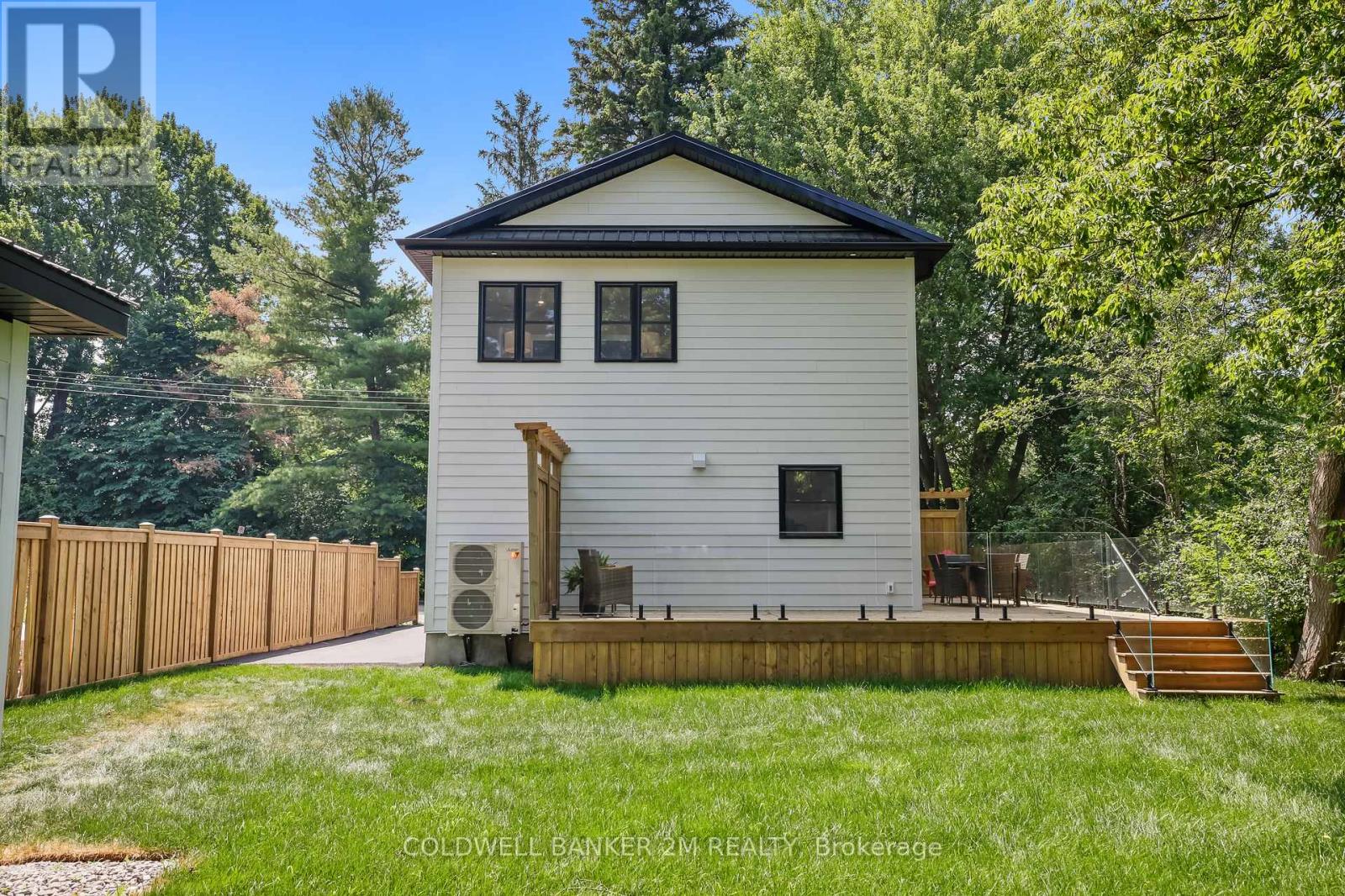 128 Buckingham Avenue, Oshawa (O'neill), Ontario  L1G 2K5 - Photo 39 - E12495194