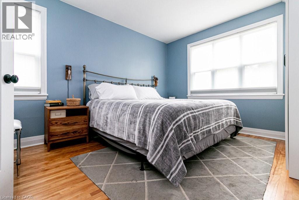 30 Montrose Avenue, Hamilton, Ontario  L8K 4X9 - Photo 11 - 40781357