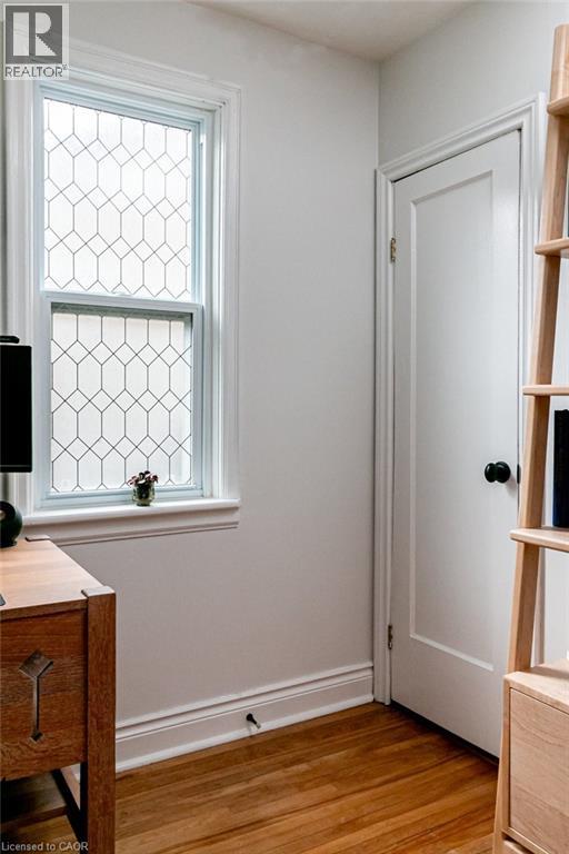 30 Montrose Avenue, Hamilton, Ontario  L8K 4X9 - Photo 17 - 40781357