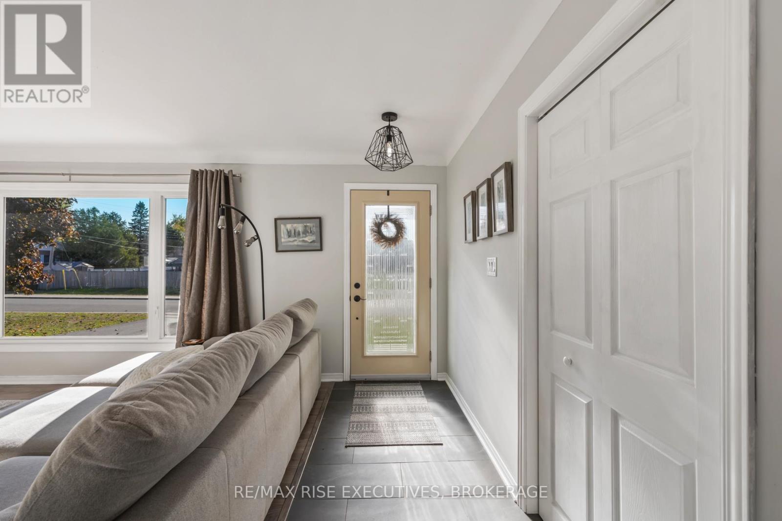 62 Briscoe Street, Loyalist (Amherstview), Ontario  K7N 1G1 - Photo 10 - X12495078