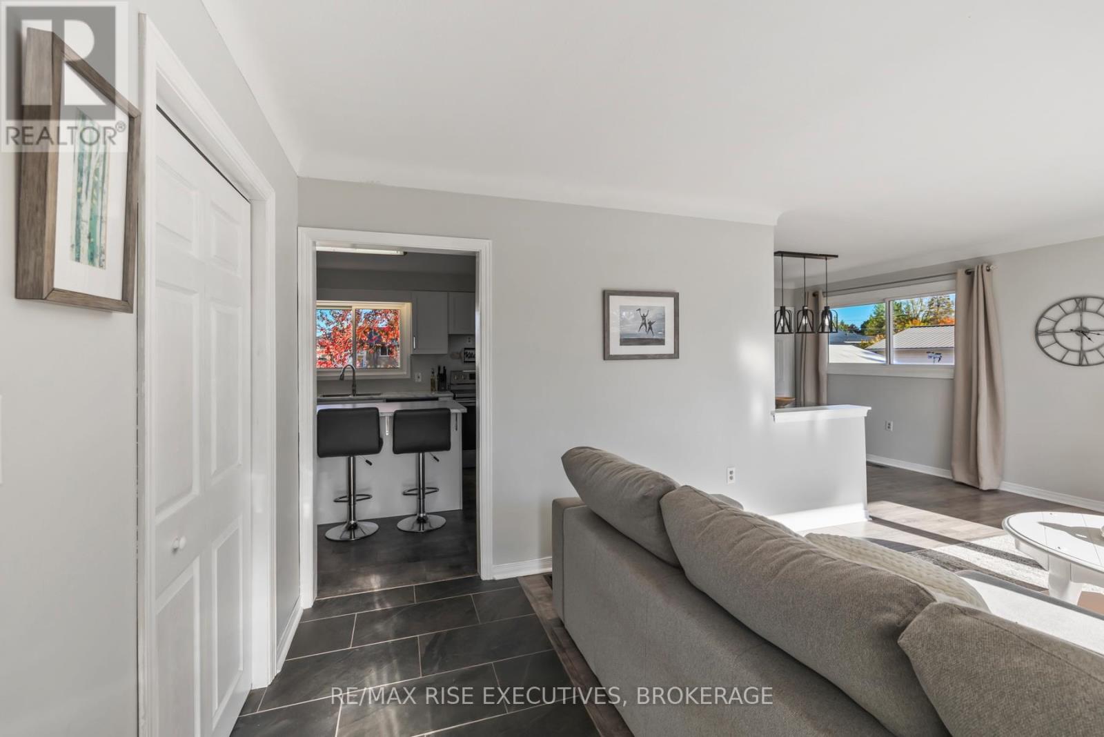 62 Briscoe Street, Loyalist (Amherstview), Ontario  K7N 1G1 - Photo 12 - X12495078