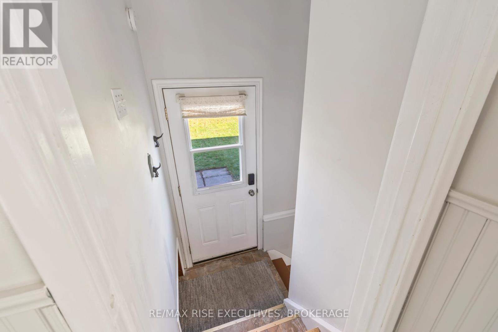 62 Briscoe Street, Loyalist (Amherstview), Ontario  K7N 1G1 - Photo 21 - X12495078