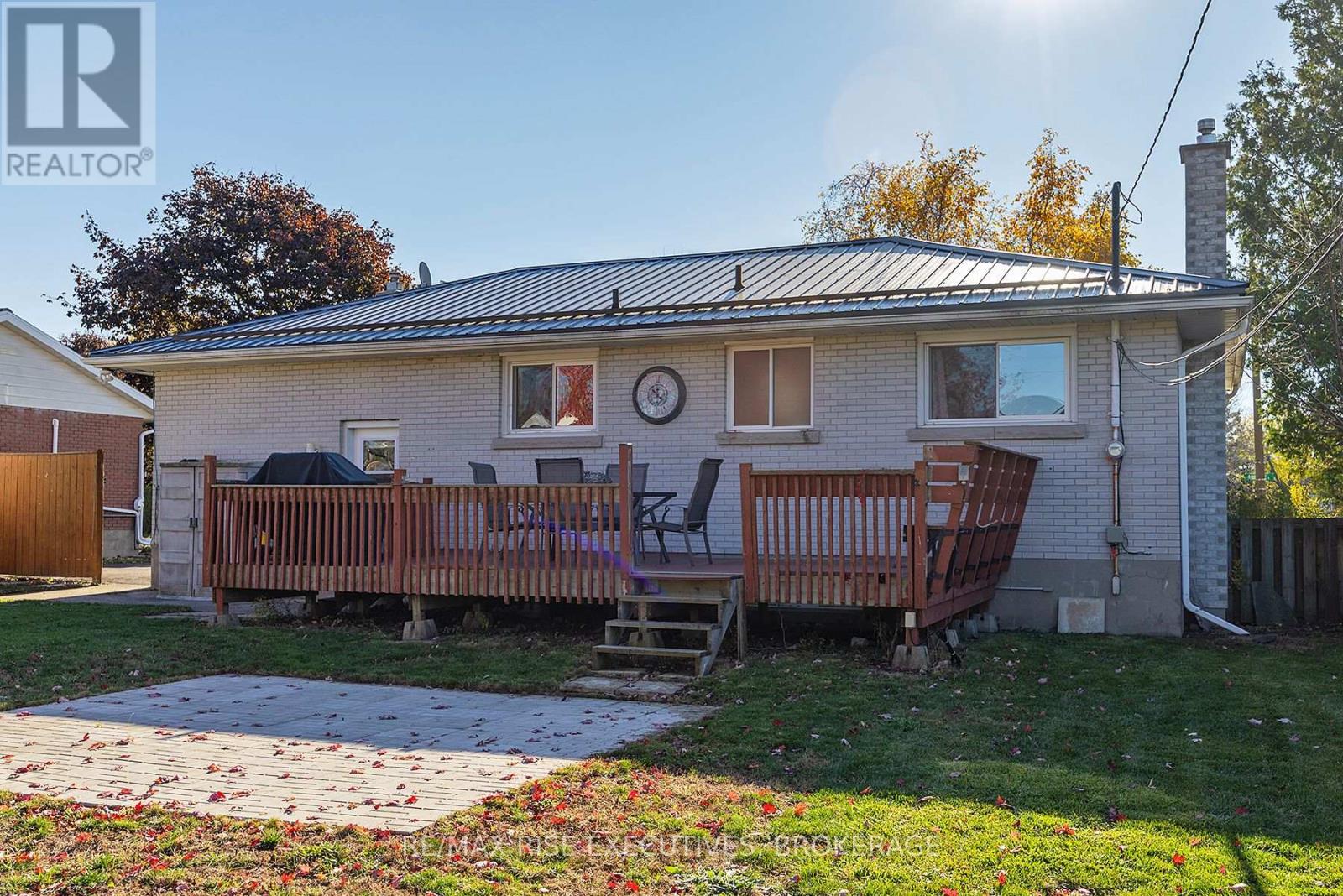 62 Briscoe Street, Loyalist (Amherstview), Ontario  K7N 1G1 - Photo 6 - X12495078