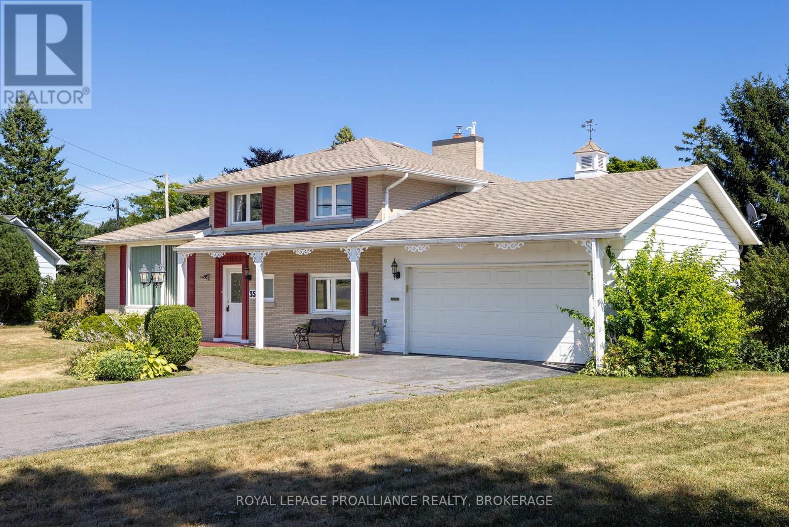 35 Manitou Crescent E, Loyalist (Amherstview), Ontario  K7N 1B1 - Photo 3 - X12495112