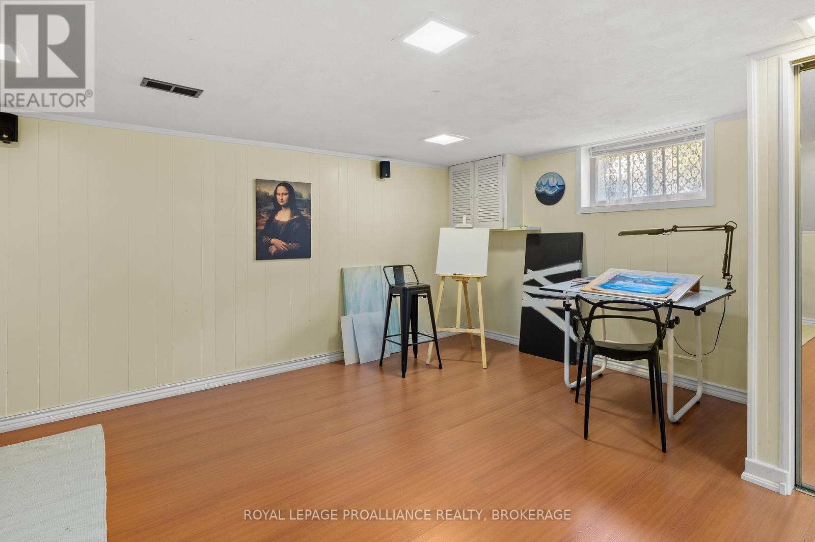 35 Manitou Crescent E, Loyalist (Amherstview), Ontario  K7N 1B1 - Photo 32 - X12495112