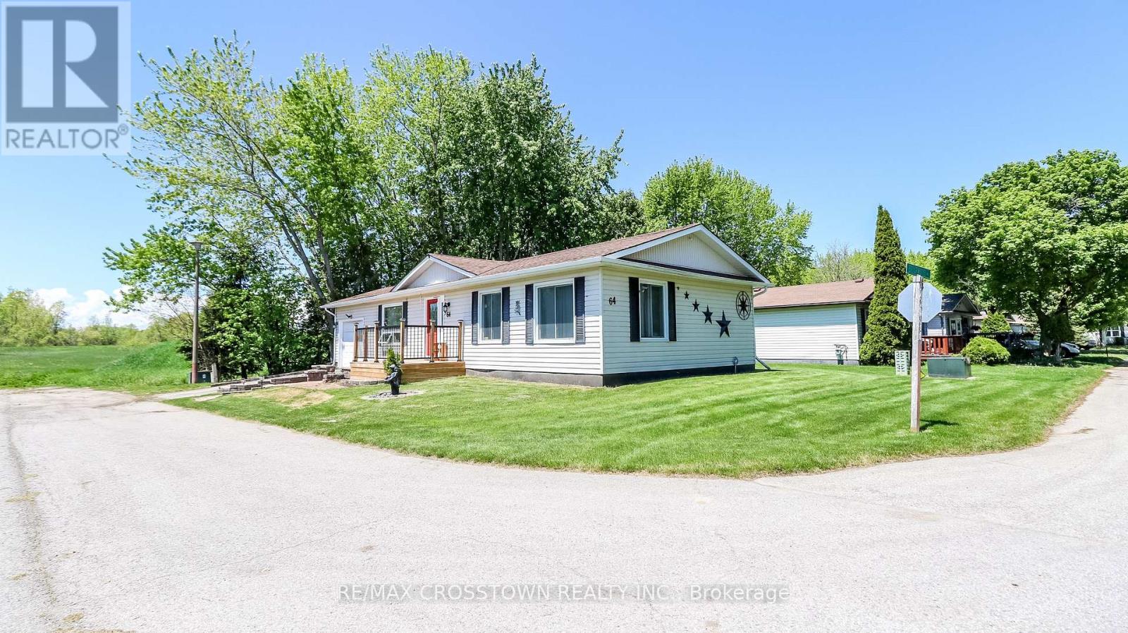 64 Royal Oak Drive, Innisfil, Ontario  N1L 1N1 - Photo 4 - N12494824