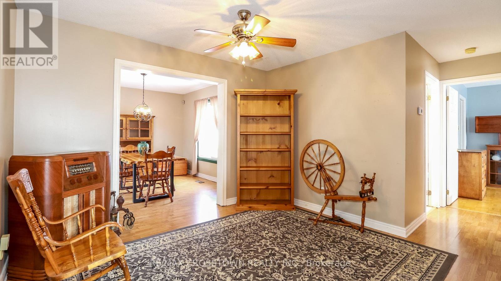 64 Royal Oak Drive, Innisfil, Ontario  N1L 1N1 - Photo 8 - N12494824