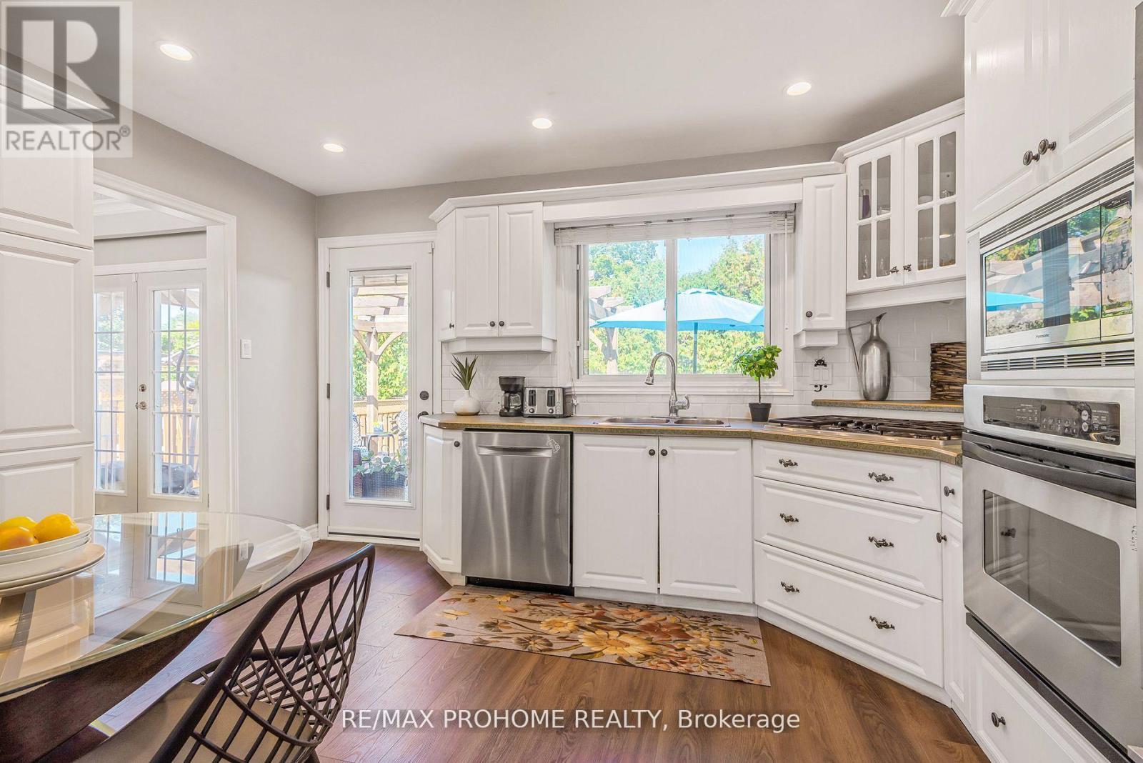 32 Sir Bedevere Place, Markham, Ontario  L3P 2W4 - Photo 14 - N12494854