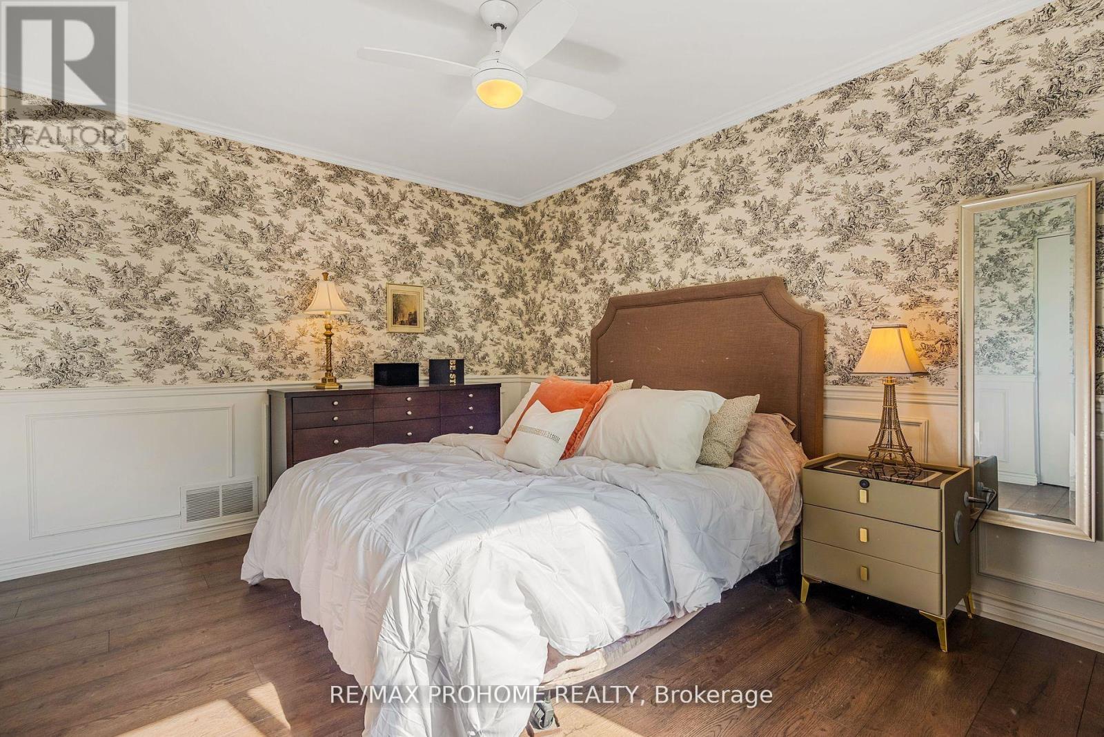 32 Sir Bedevere Place, Markham, Ontario  L3P 2W4 - Photo 17 - N12494854