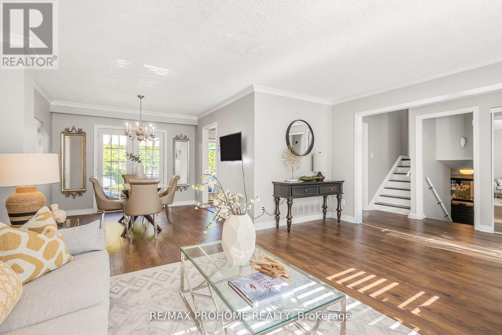 32 Sir Bedevere Place, Markham, Ontario  L3P 2W4 - Photo 9 - N12494854