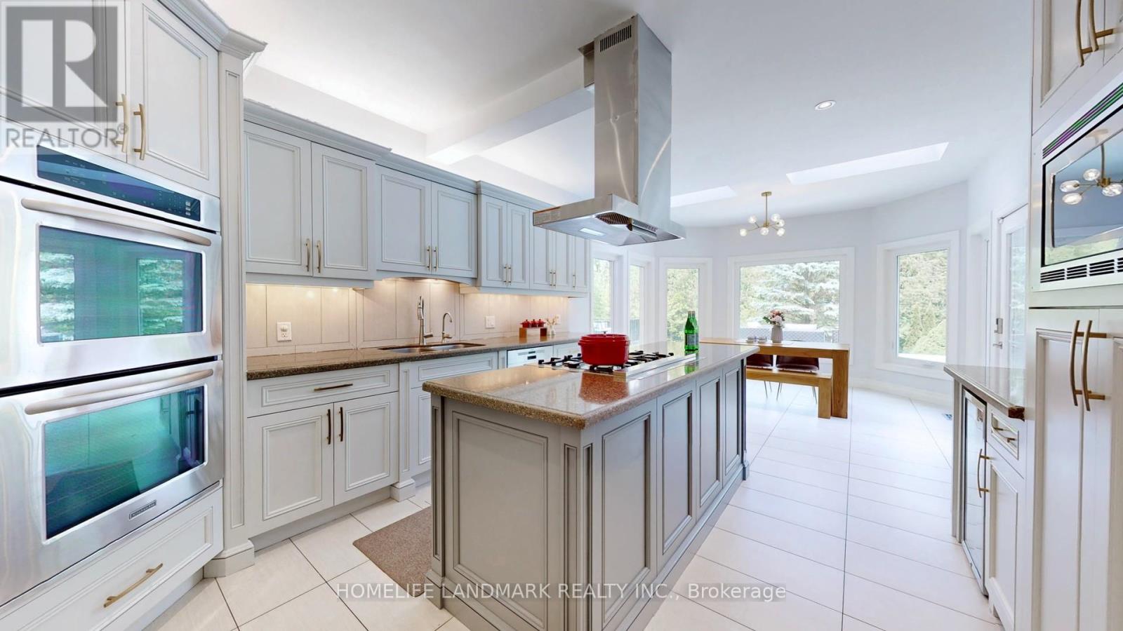 61 Sherrick Drive, Whitchurch-Stouffville, Ontario  L4A 2E9 - Photo 16 - N12494866