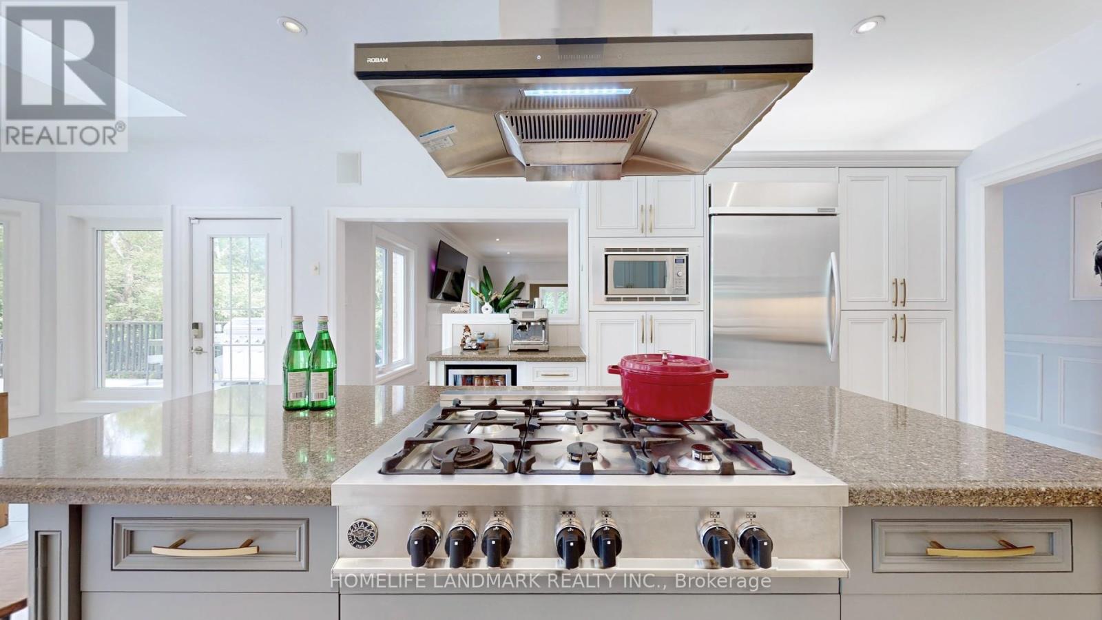 61 Sherrick Drive, Whitchurch-Stouffville, Ontario  L4A 2E9 - Photo 17 - N12494866