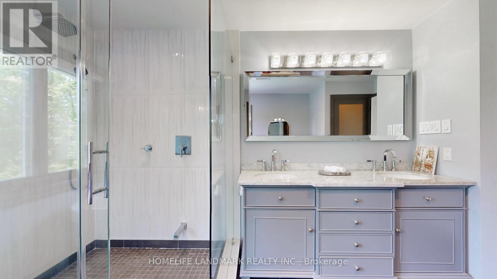 61 Sherrick Drive, Whitchurch-Stouffville, Ontario  L4A 2E9 - Photo 23 - N12494866