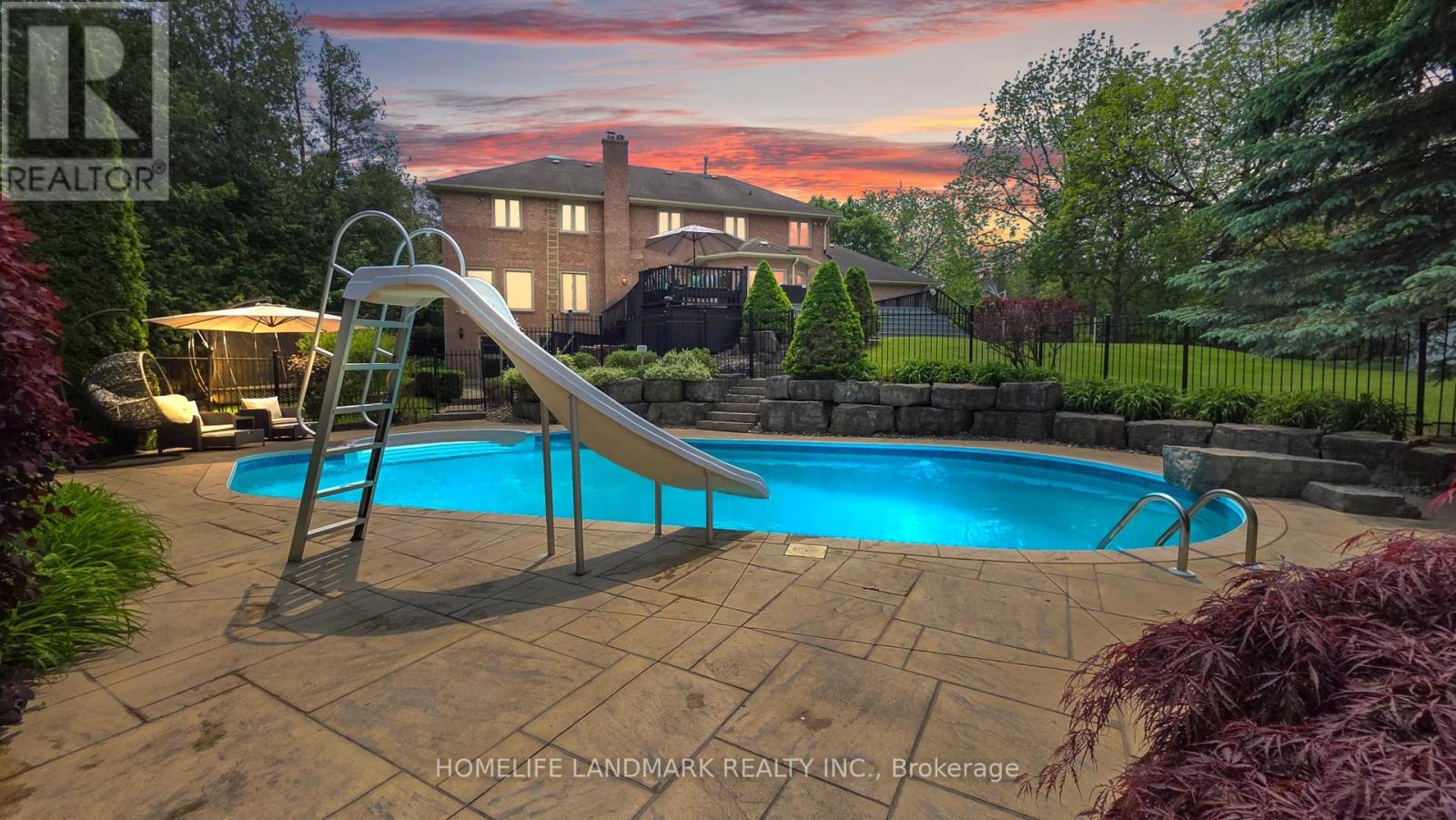 61 Sherrick Drive, Whitchurch-Stouffville, Ontario  L4A 2E9 - Photo 6 - N12494866