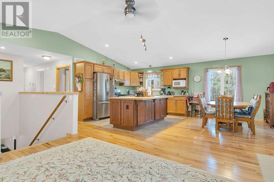 112 Moores Road, Tweed, Ontario  K0K 3J0 - Photo 13 - X12494958