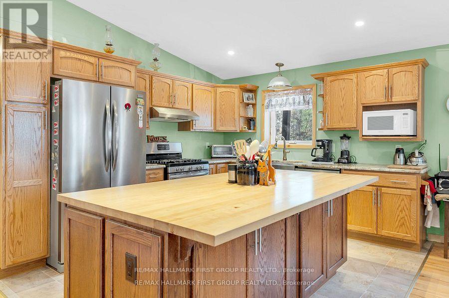 112 Moores Road, Tweed, Ontario  K0K 3J0 - Photo 15 - X12494958