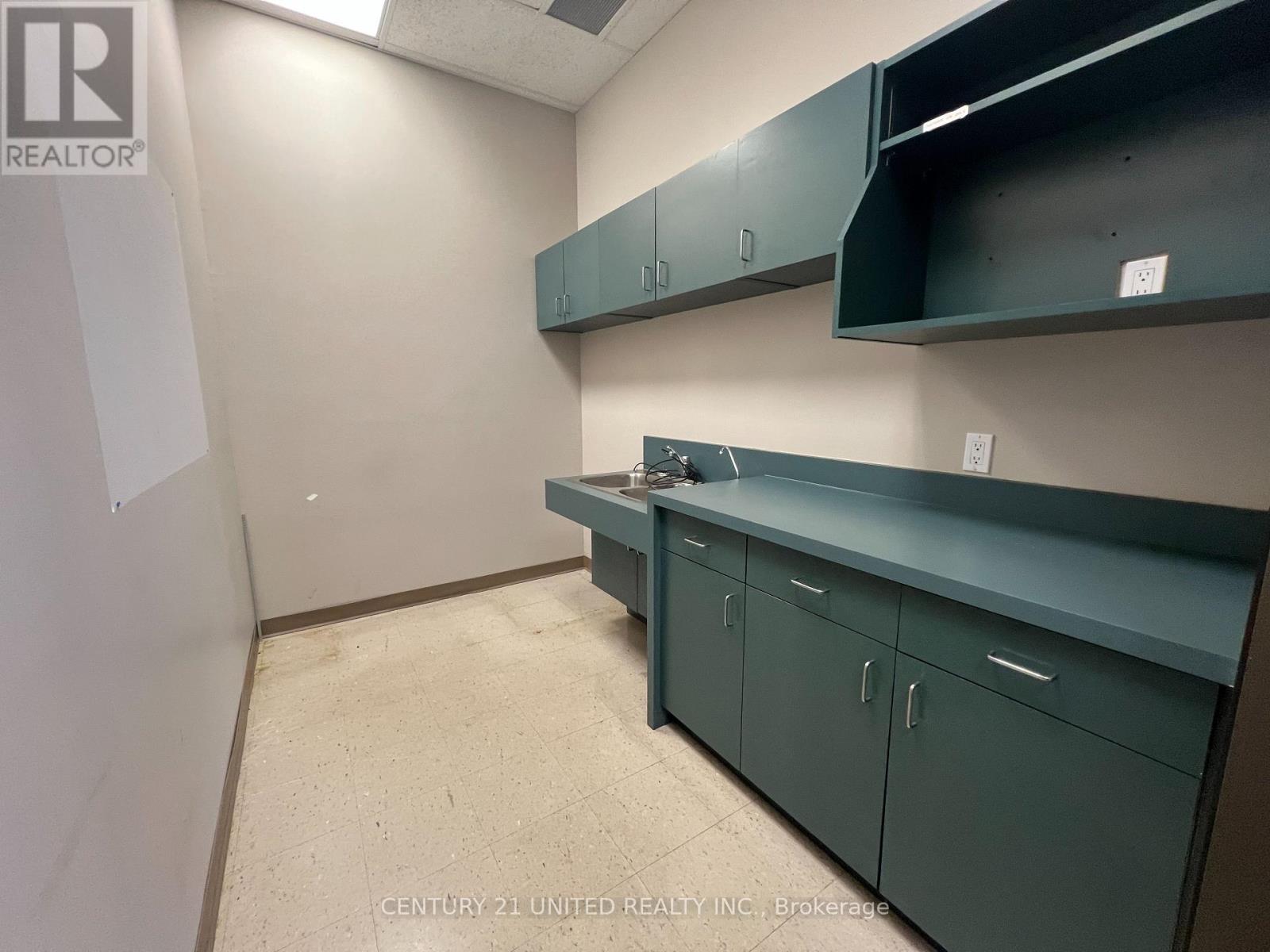 63 - 360 George Street N, Peterborough, Ontario  K9H 7E7 - Photo 14 - X12495022