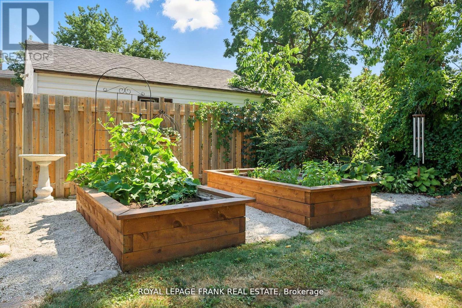 41 Sussex Street N, Kawartha Lakes (Lindsay), Ontario  K9V 4H6 - Photo 41 - X12495214