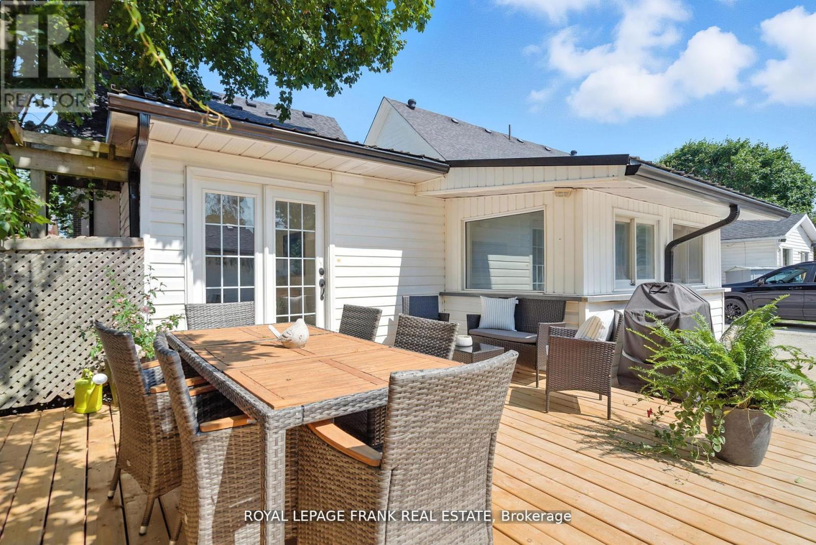 41 Sussex Street N, Kawartha Lakes (Lindsay), Ontario  K9V 4H6 - Photo 43 - X12495214