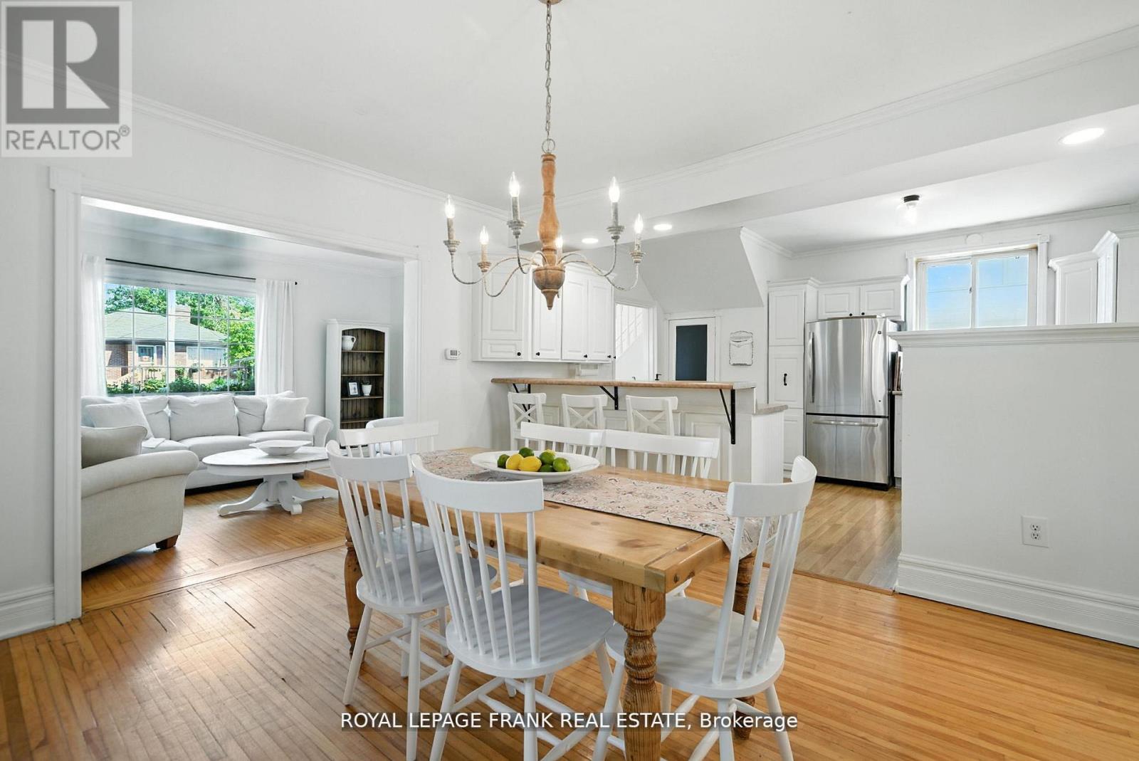 41 Sussex Street N, Kawartha Lakes (Lindsay), Ontario  K9V 4H6 - Photo 7 - X12495214