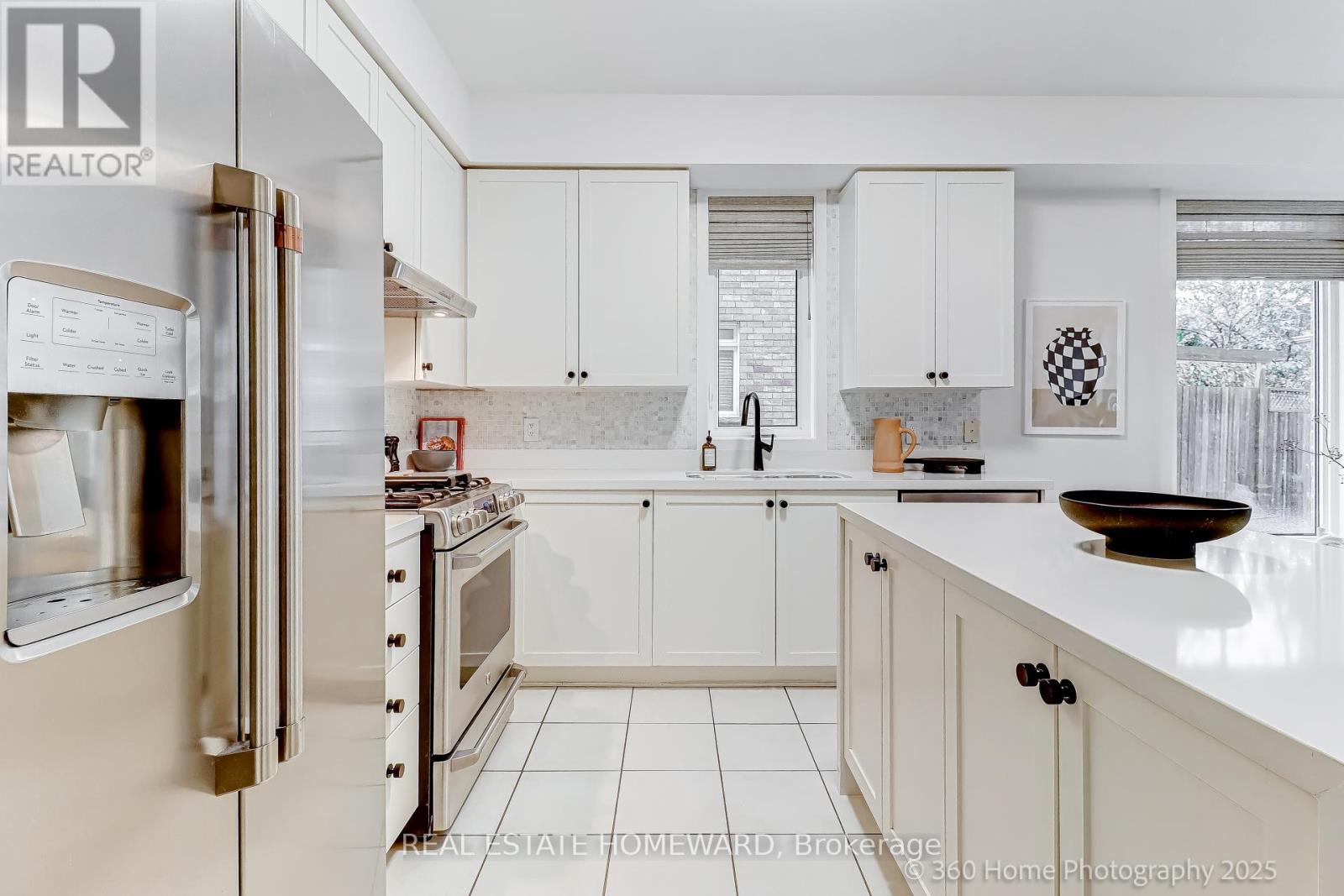 76 Whistle Post Street, Toronto, Ontario  M4E 3W8 - Photo 10 - E12494802