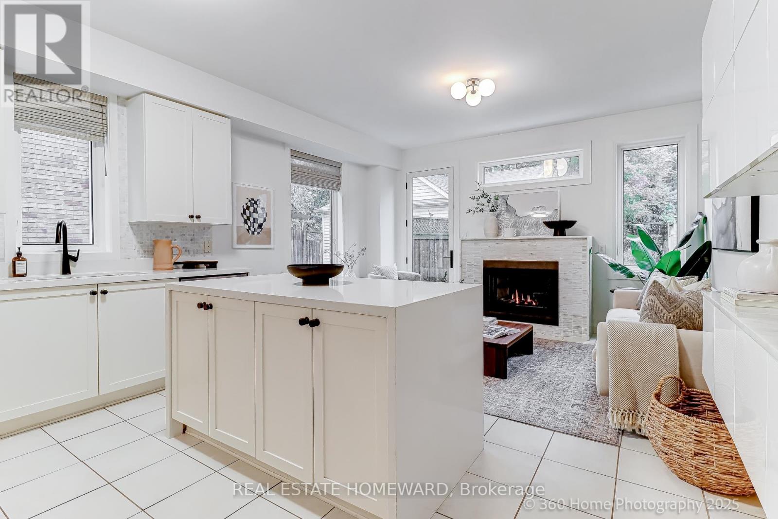 76 Whistle Post Street, Toronto, Ontario  M4E 3W8 - Photo 9 - E12494802