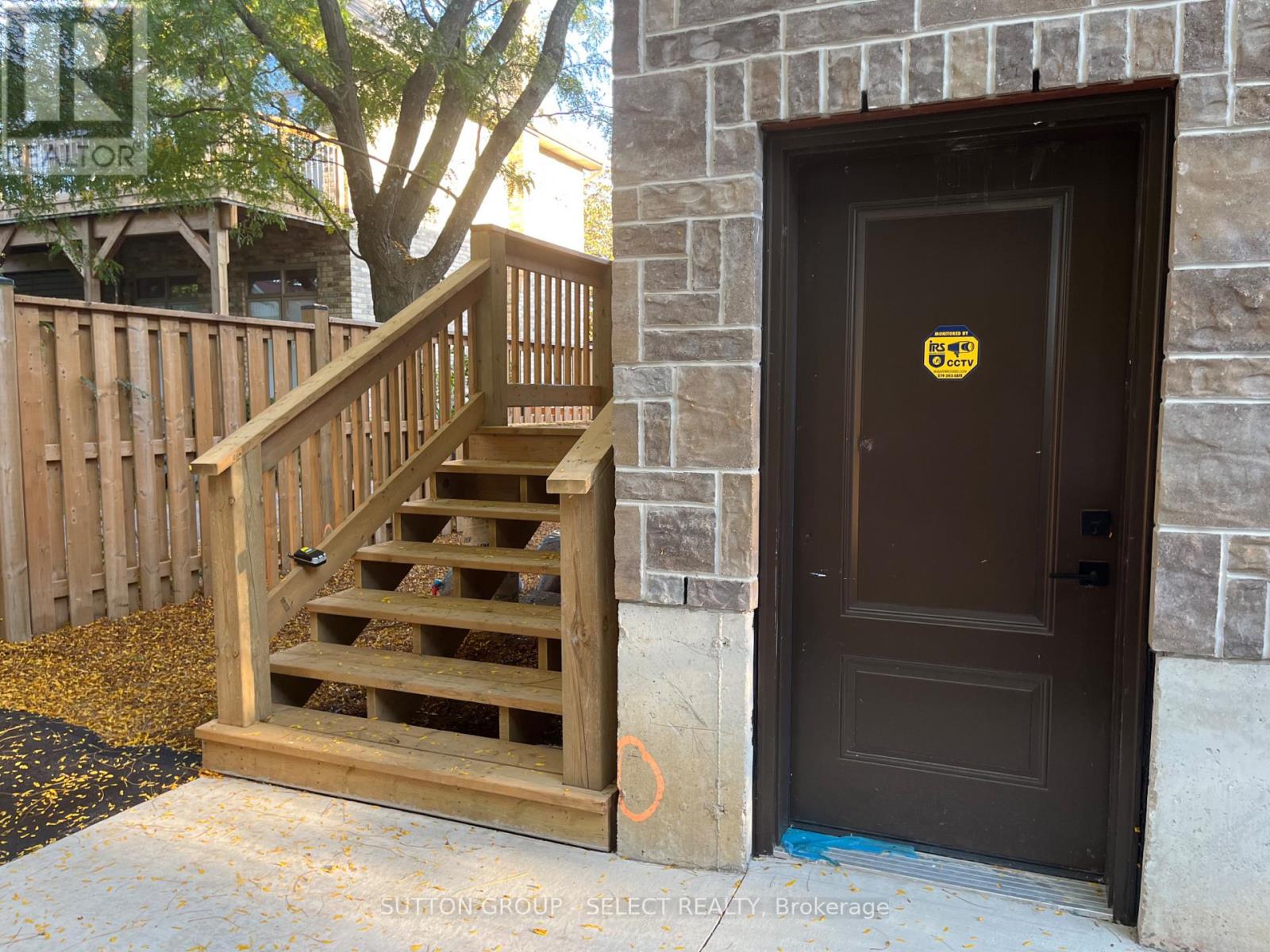 2389 Main Street, London South, Ontario  N6P 1A7 - Photo 3 - X12494924