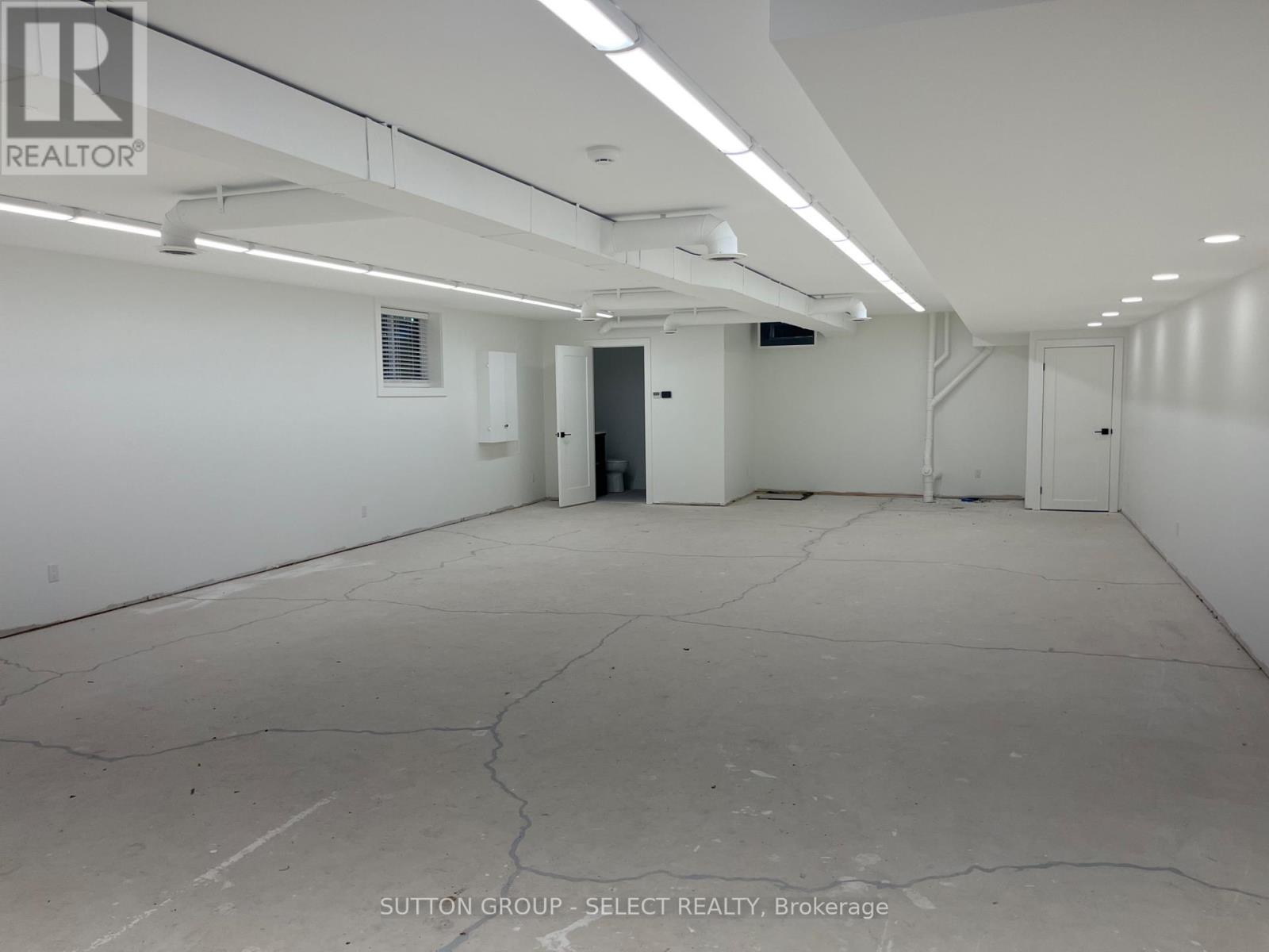 2389 Main Street, London South, Ontario  N6P 1A7 - Photo 5 - X12494924