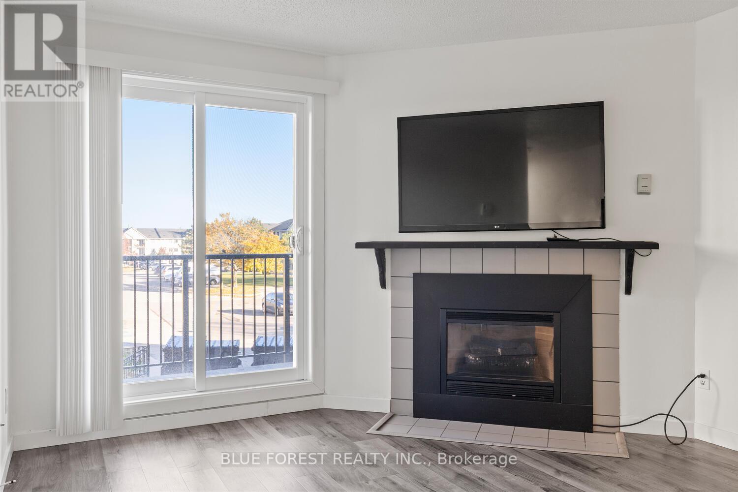 223 - 725 Deveron Crescent, London South, Ontario  N5Z 4X3 - Photo 14 - X12495044