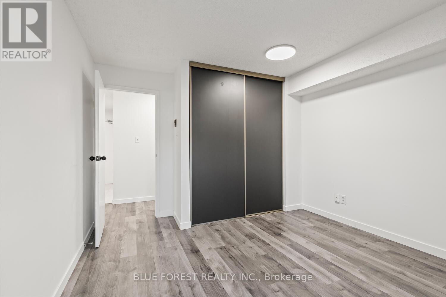 223 - 725 Deveron Crescent, London South, Ontario  N5Z 4X3 - Photo 18 - X12495044