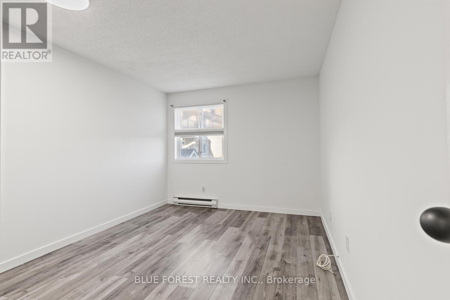 223 - 725 Deveron Crescent, London South, Ontario  N5Z 4X3 - Photo 20 - X12495044