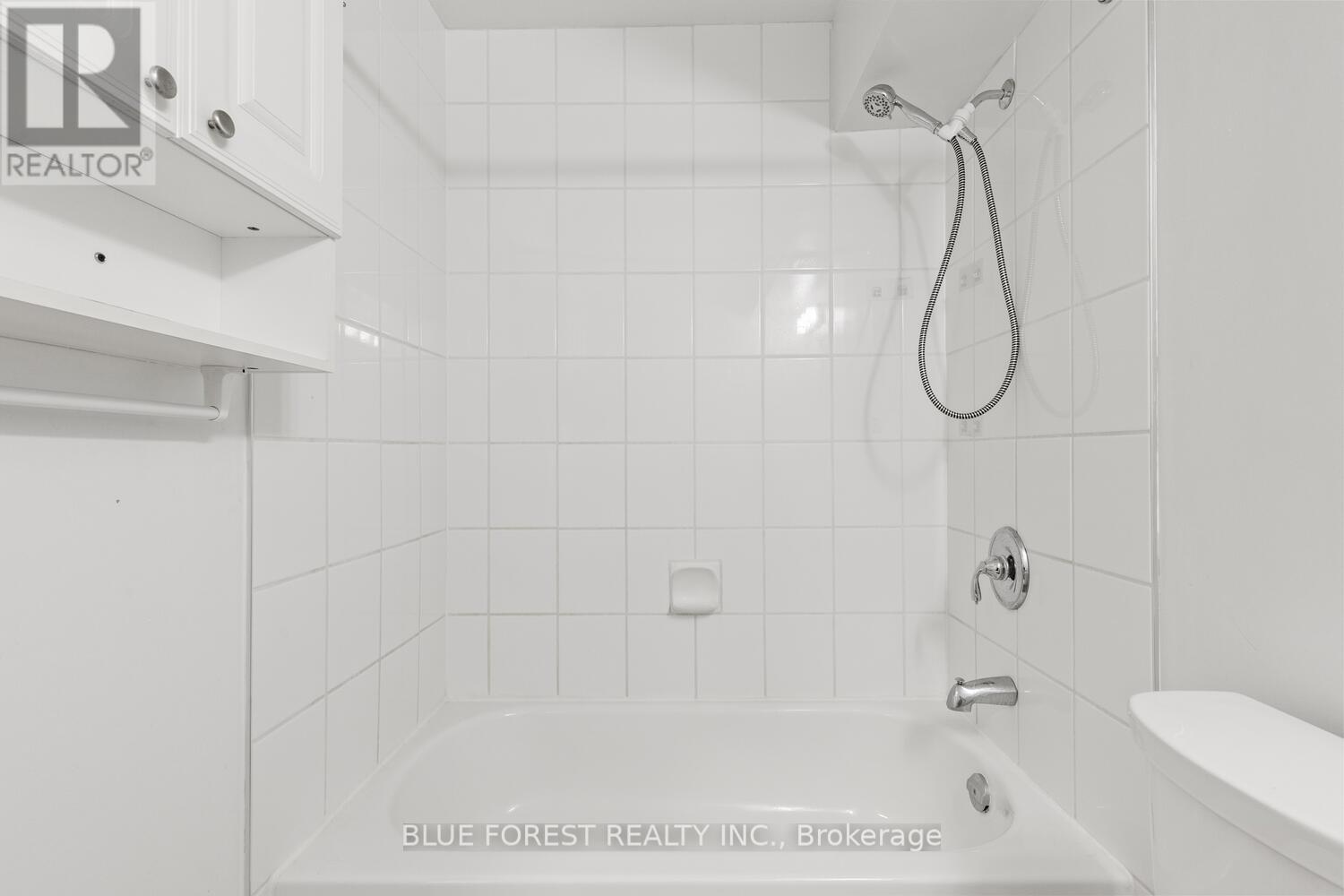 223 - 725 Deveron Crescent, London South, Ontario  N5Z 4X3 - Photo 26 - X12495044