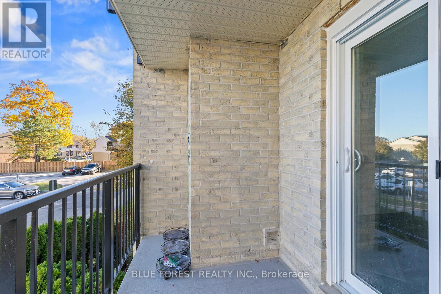 223 - 725 Deveron Crescent, London South, Ontario  N5Z 4X3 - Photo 29 - X12495044