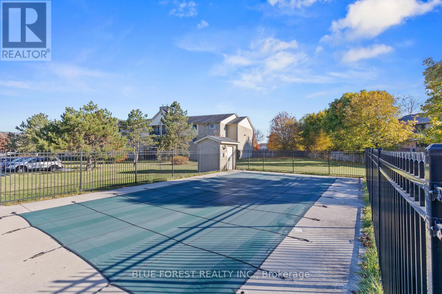 223 - 725 Deveron Crescent, London South, Ontario  N5Z 4X3 - Photo 32 - X12495044