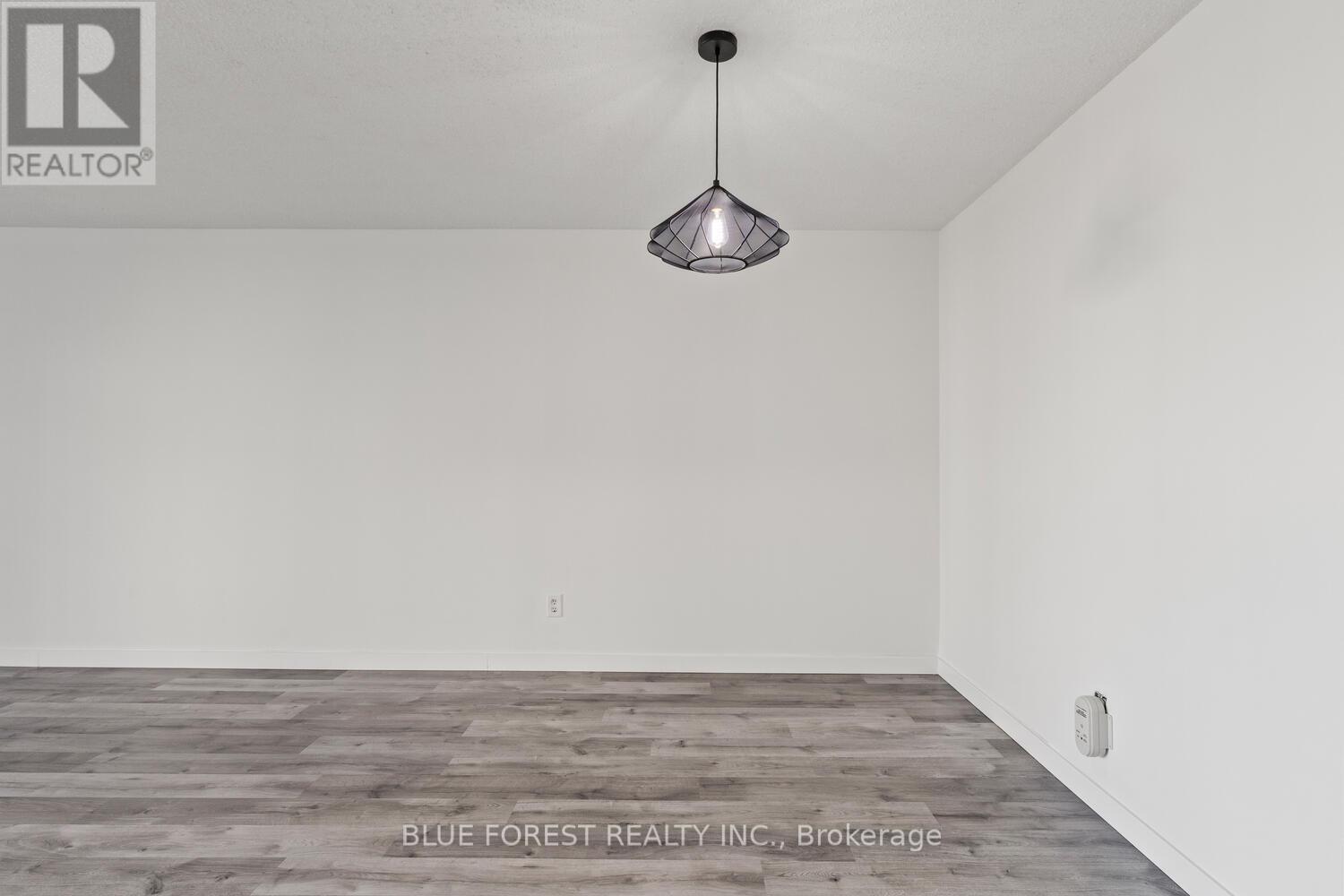 223 - 725 Deveron Crescent, London South, Ontario  N5Z 4X3 - Photo 8 - X12495044