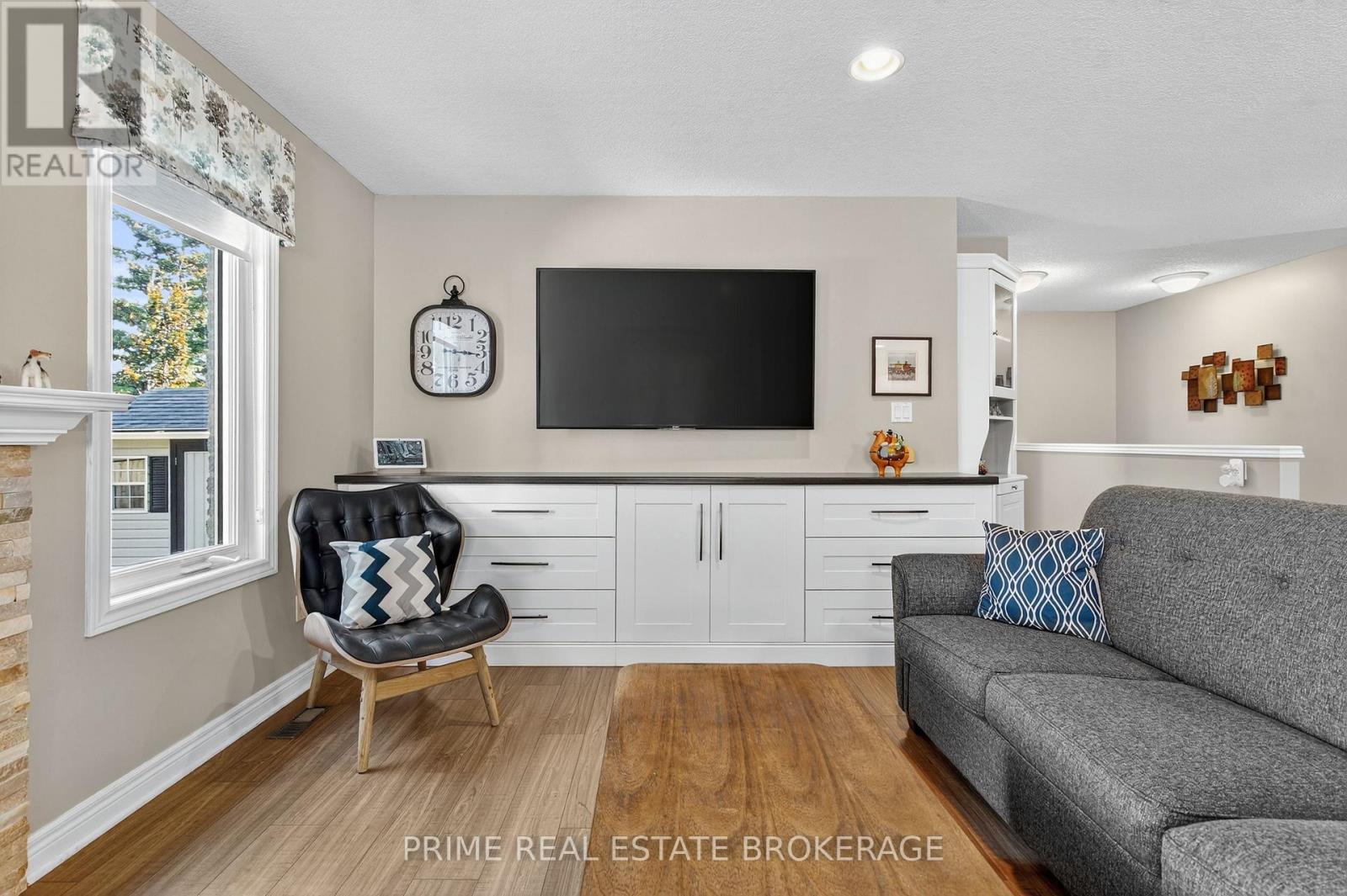 15 Harrington Crescent, St. Thomas, Ontario  N5R 6J1 - Photo 12 - X12495130