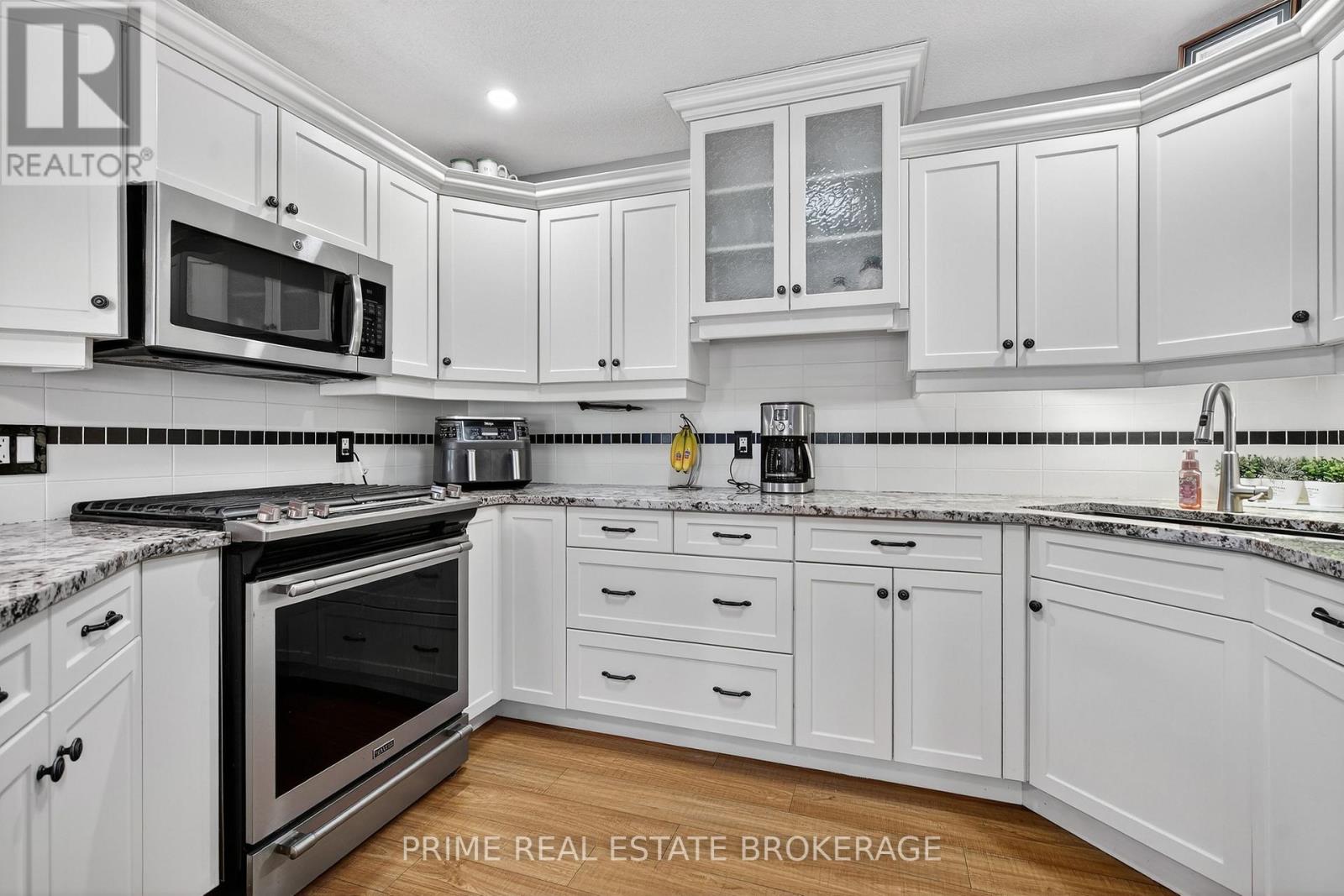 15 Harrington Crescent, St. Thomas, Ontario  N5R 6J1 - Photo 17 - X12495130