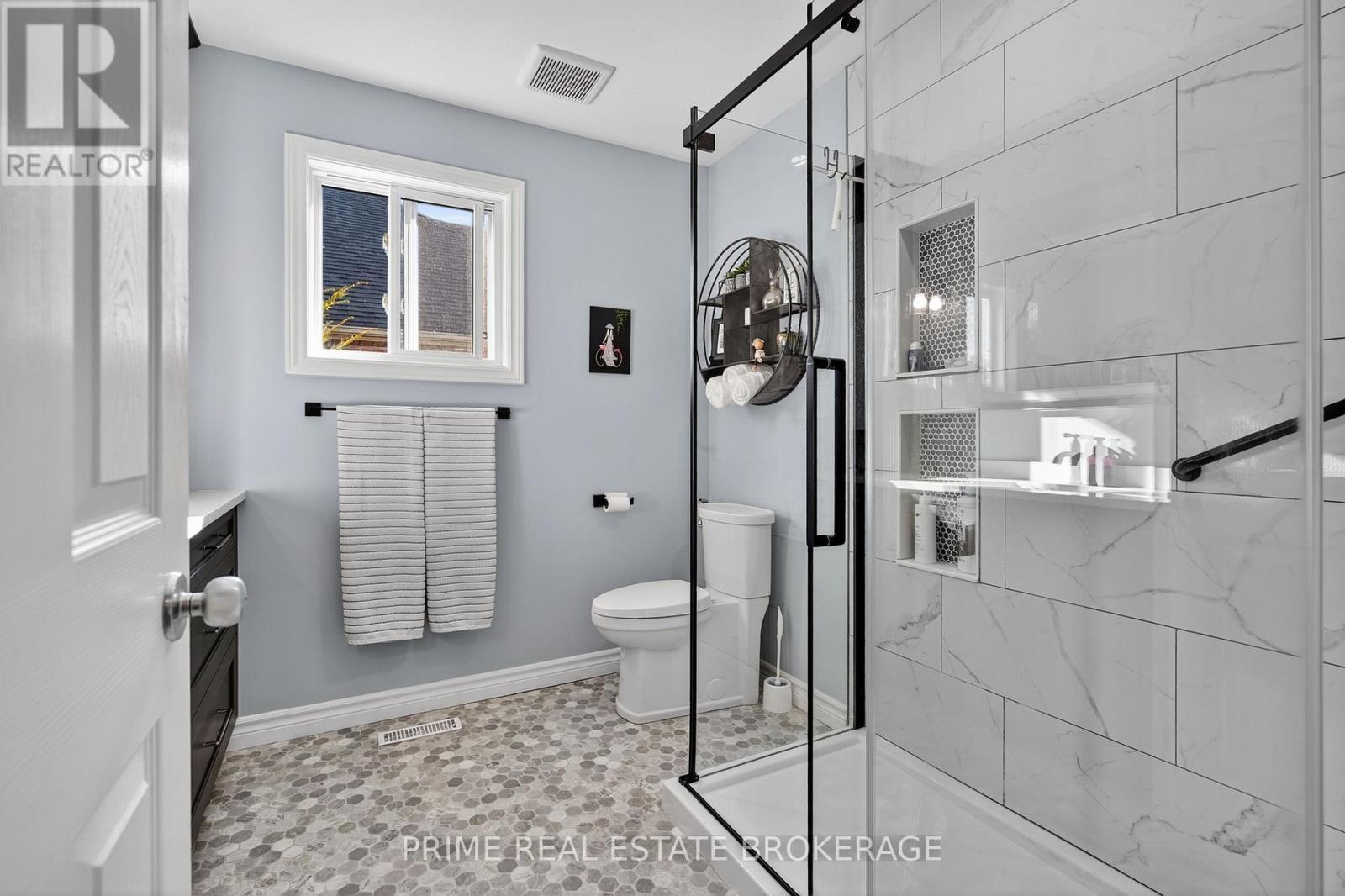 15 Harrington Crescent, St. Thomas, Ontario  N5R 6J1 - Photo 23 - X12495130