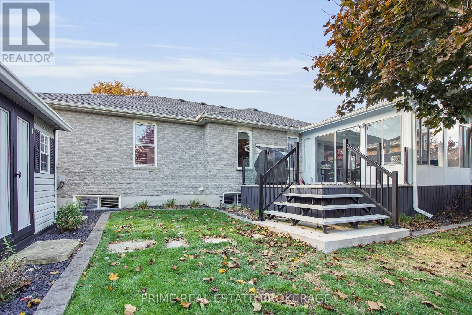 15 Harrington Crescent, St. Thomas, Ontario  N5R 6J1 - Photo 43 - X12495130