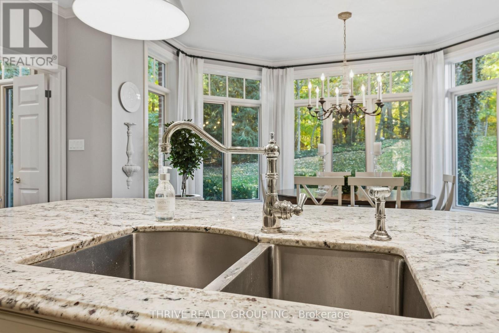 59 Woods Edge Close, London South, Ontario  N6K 4K8 - Photo 20 - X12495134