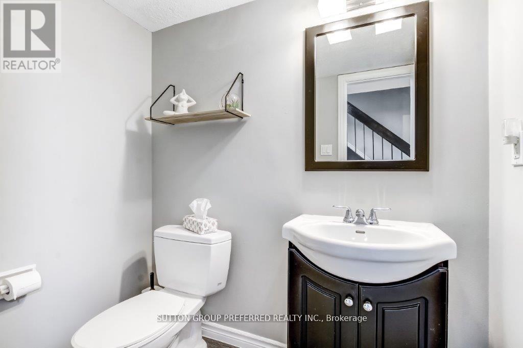 10 Berkshire Court, London South, Ontario  N6J 3N7 - Photo 11 - X12495234