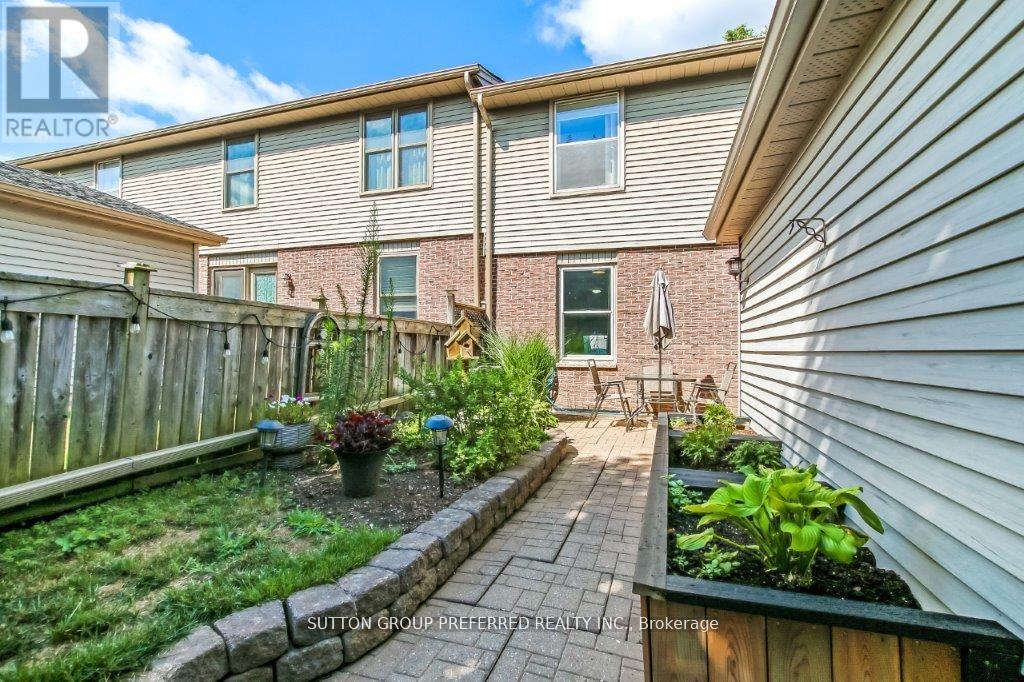 10 Berkshire Court, London South, Ontario  N6J 3N7 - Photo 19 - X12495234