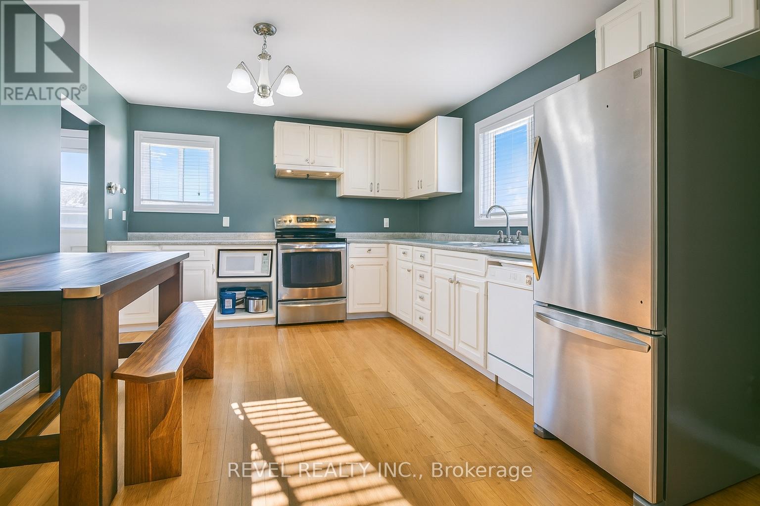 646 College Street, Timmins, Ontario  P4N 5J8 - Photo 2 - T12495198