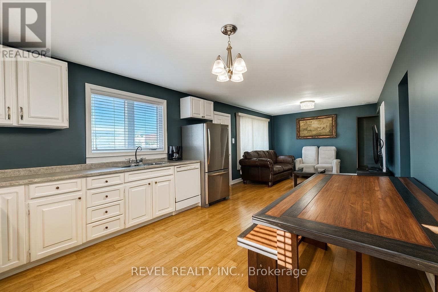 646 College Street, Timmins, Ontario  P4N 5J8 - Photo 3 - T12495198