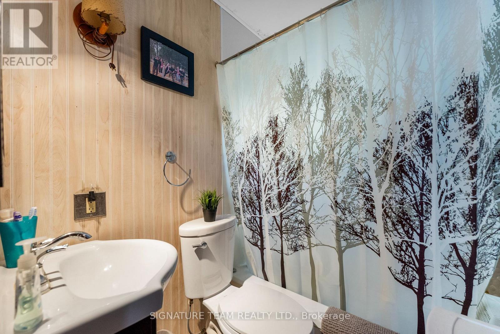 368 Rocky Point Drive, Bonnechere Valley, Ontario  K0J 1X0 - Photo 17 - X12495048