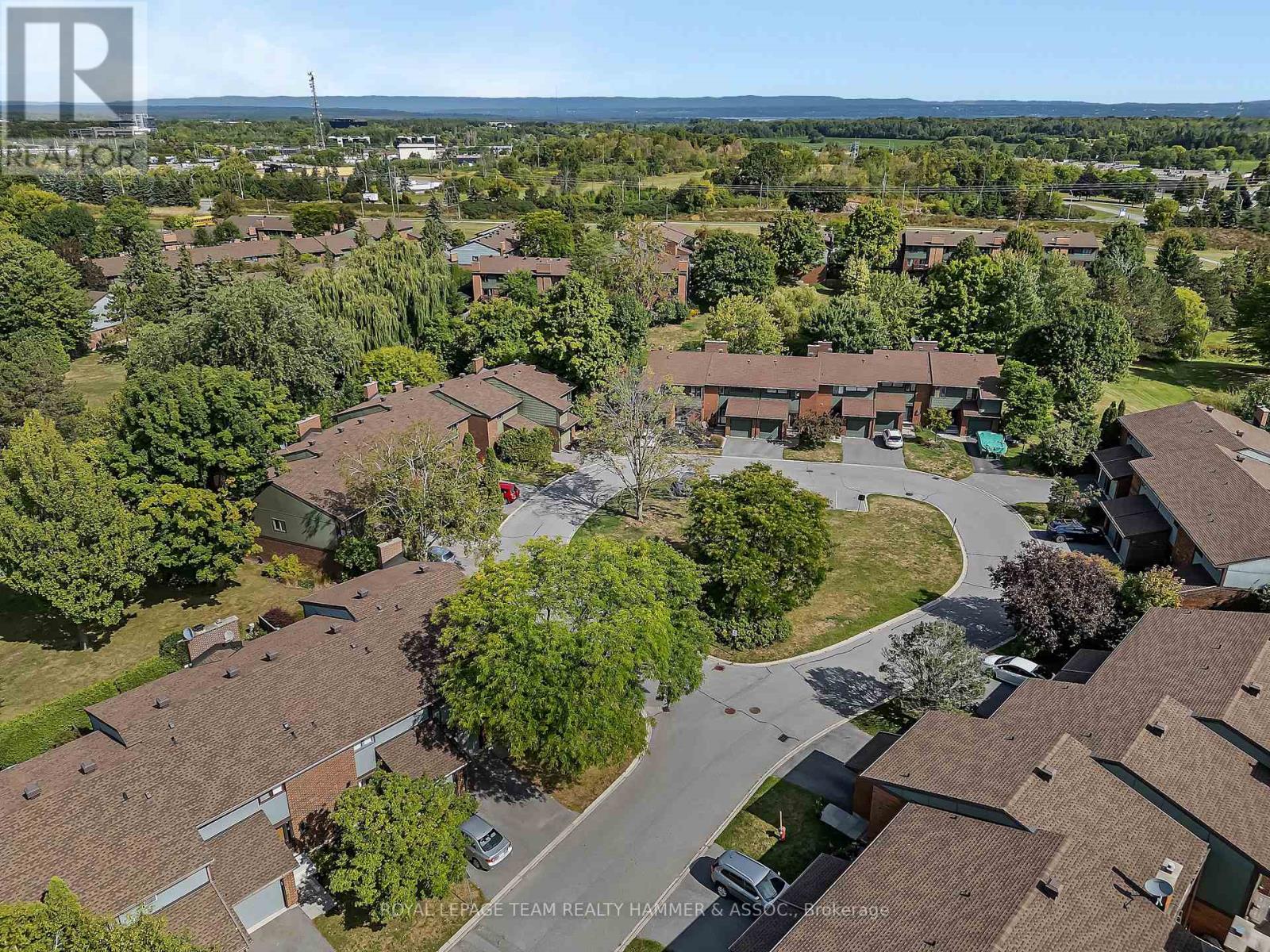 8 Chisholm Court, Ottawa, Ontario  K2K 1E2 - Photo 23 - X12494948