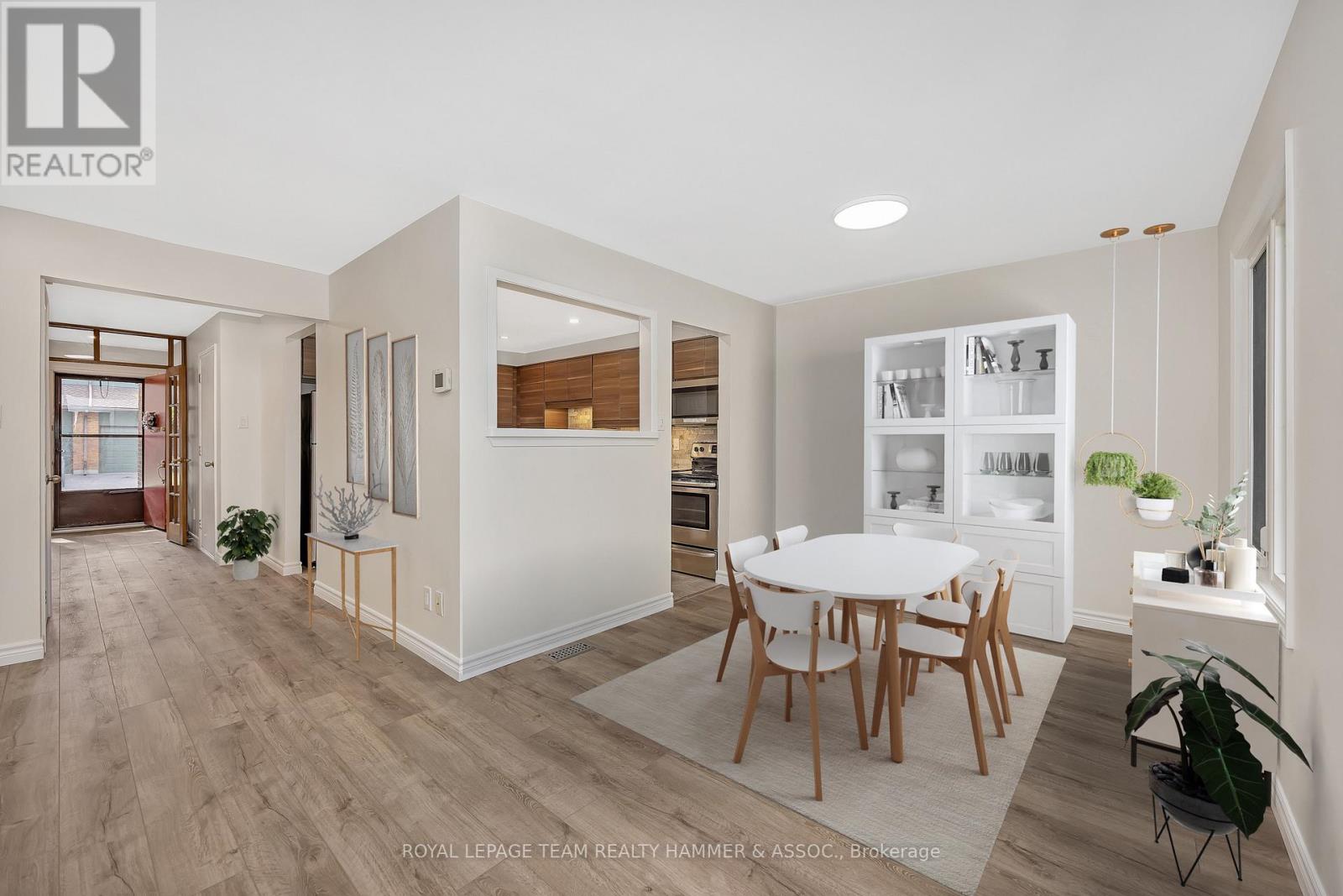 8 Chisholm Court, Ottawa, Ontario  K2K 1E2 - Photo 3 - X12494948