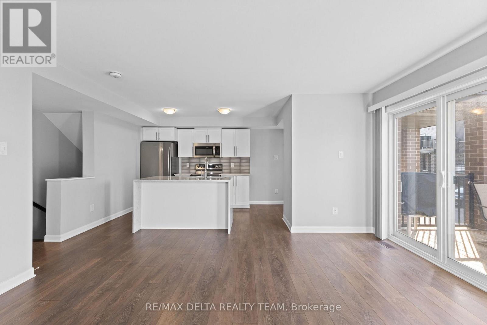 A - 706 Amberwing Private, Ottawa, Ontario  K4A 5H5 - Photo 10 - X12494990