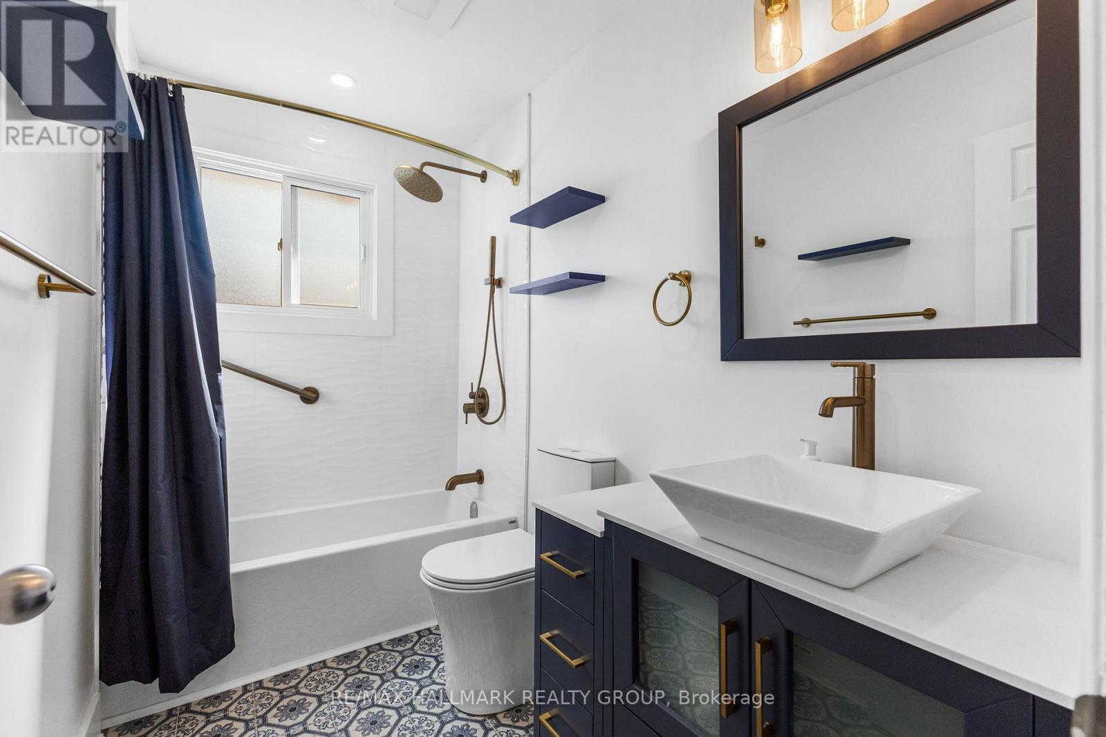 1902 Rosebella Avenue, Ottawa, Ontario  K1T 1G7 - Photo 15 - X12495012