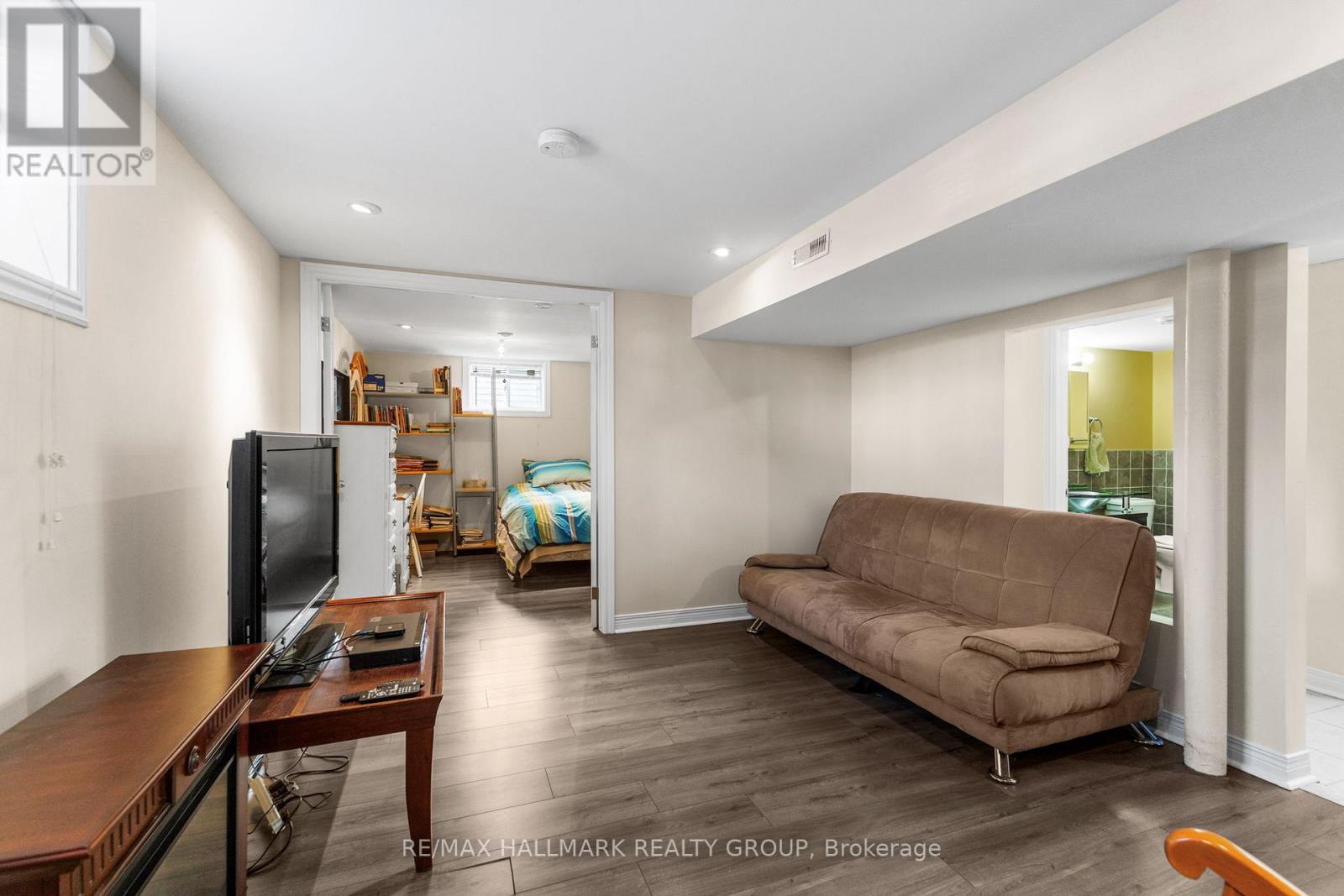 1902 Rosebella Avenue, Ottawa, Ontario  K1T 1G7 - Photo 21 - X12495012